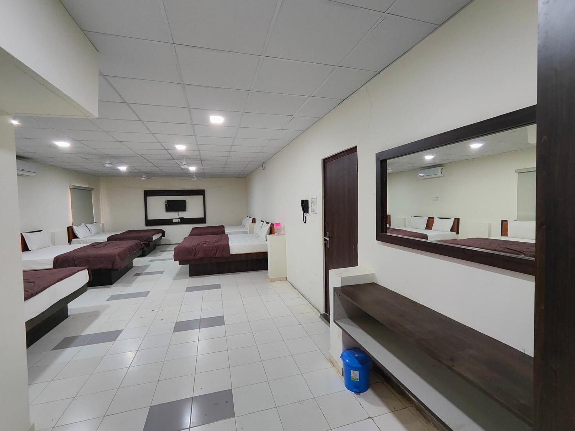 בהוי Hotel Heritage Palace מראה חיצוני תמונה